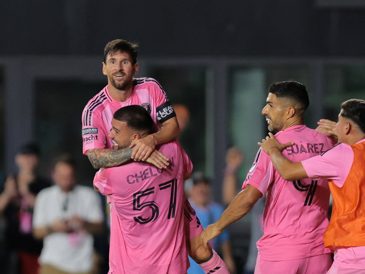 Lionel Messi'nin iki gol pası, Rodrigo de Paul'ün ilk maçı ve Chelo Weigandt'ın golüyle Inter Miami, Atlas karşısında zorlu bir galibiyet elde etti.