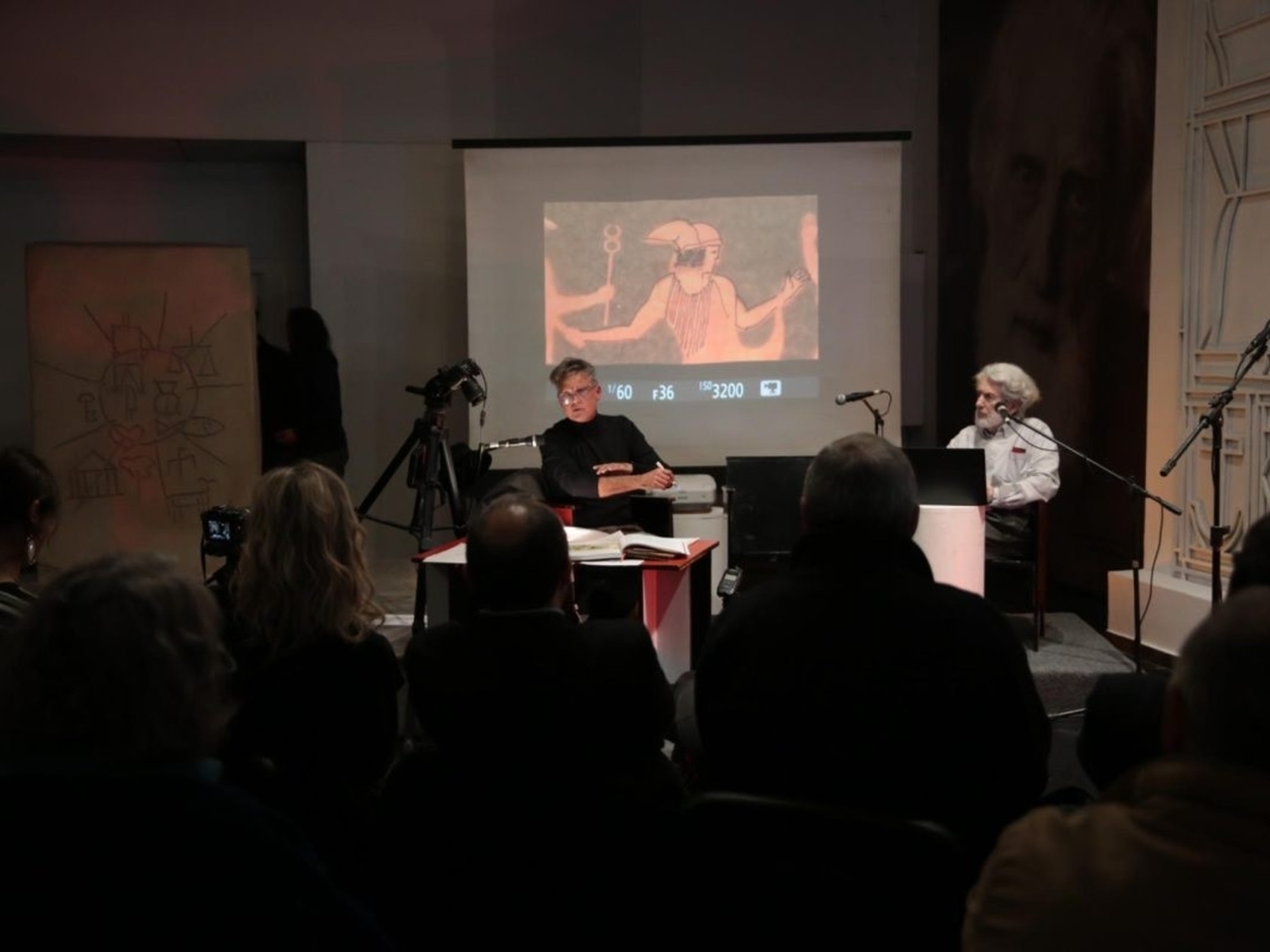 A book with unpublished texts on Joaquín Torres García is presented in Uruguay.