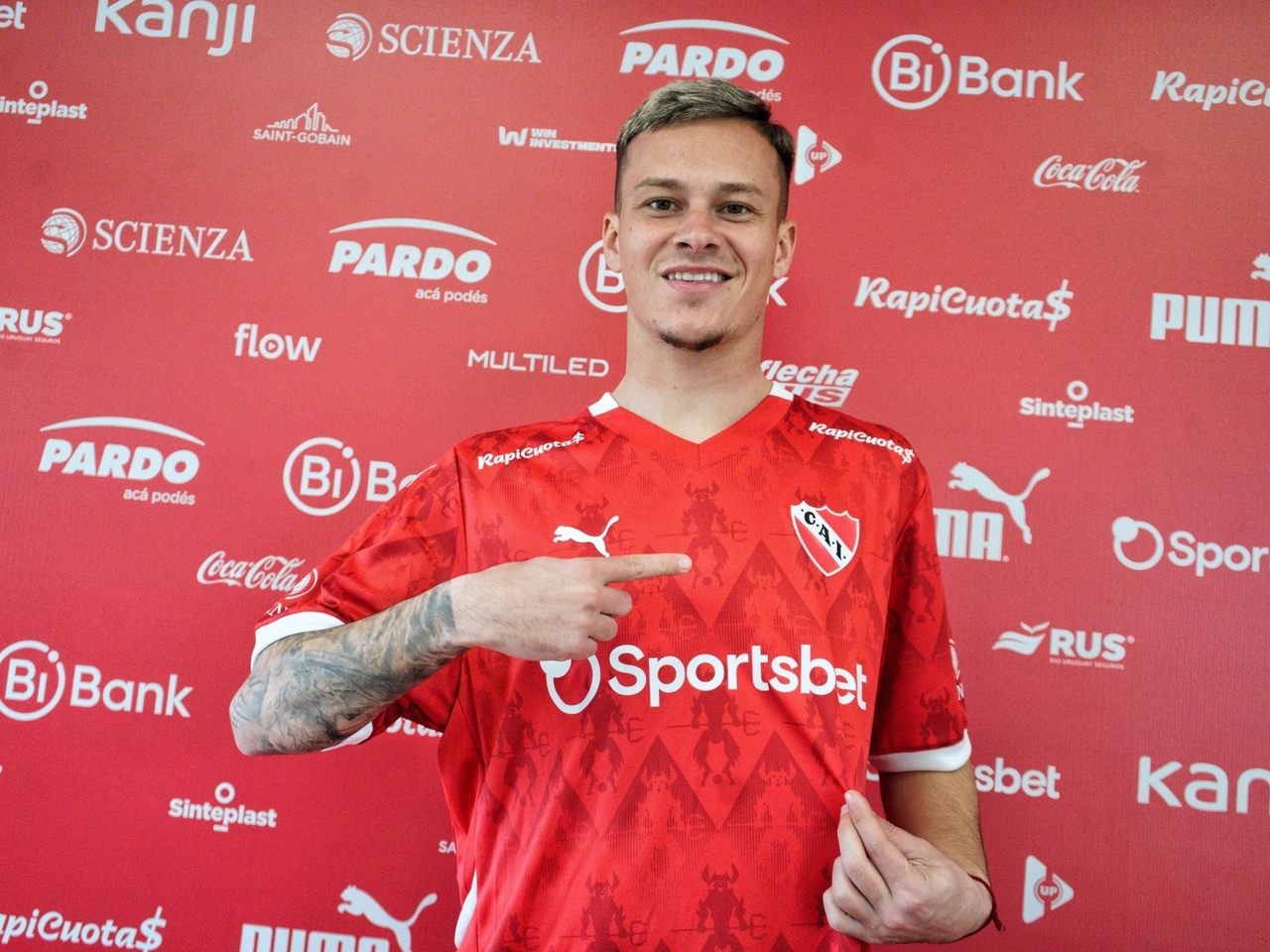 Vaccari'nin istediği forvetin Abaldo olduğu doğrulanırken, Independiente piyasadan çekiliyor mu?