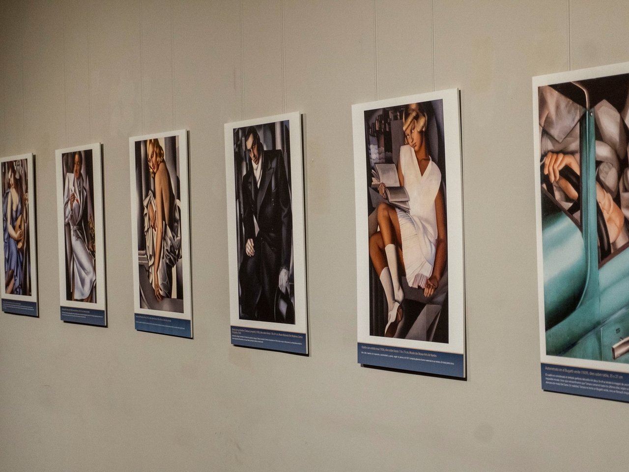 Gwiazda art déco Tamara de Lempicka przybywa do Muzeum Żydowskiego ze swoimi najbardziej kultowymi portretami.