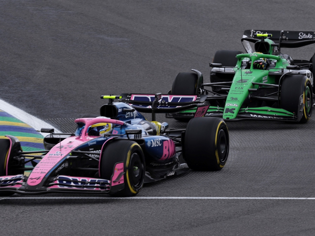 Colapinto miał poważny wypadek, który utrudnił mu rywalizację w sobotę, która zaczęła się od uśmiechu, a zakończyła ogromną frustracją podczas brazylijskiego Grand Prix Formuły 1.