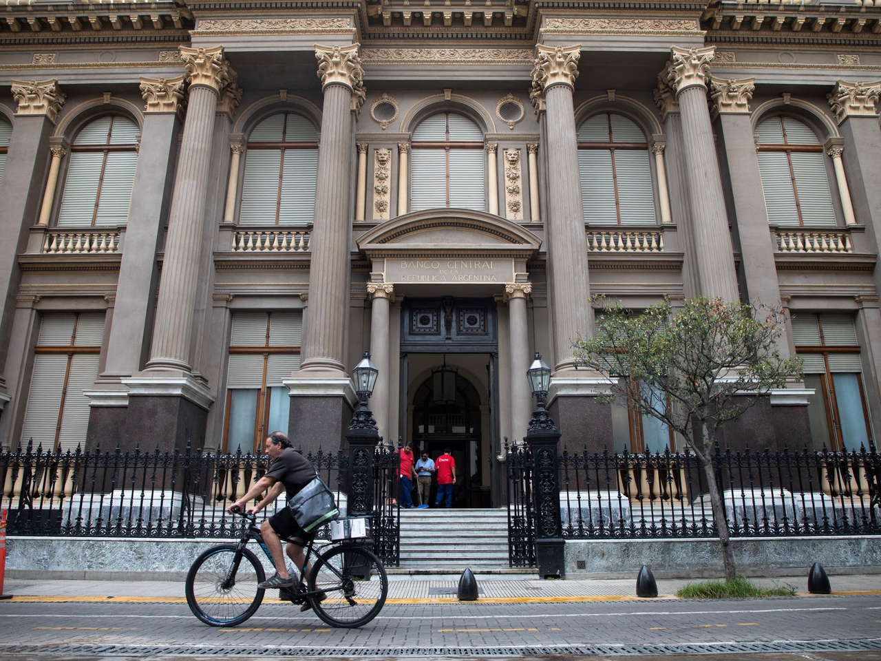 El Banco Central acumuló ya US$ 8.380 millones y lleva 90 ruedas de compras al hilo