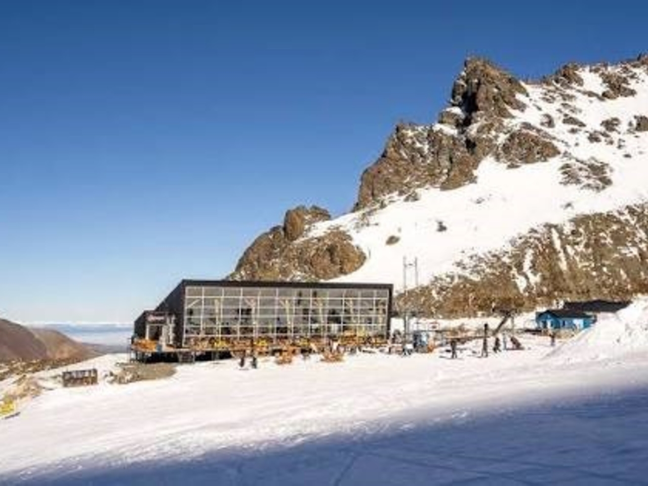 Chubut lanzó su temporada de invierno: nieve en la cordillera, ballenas y promociones para viajar