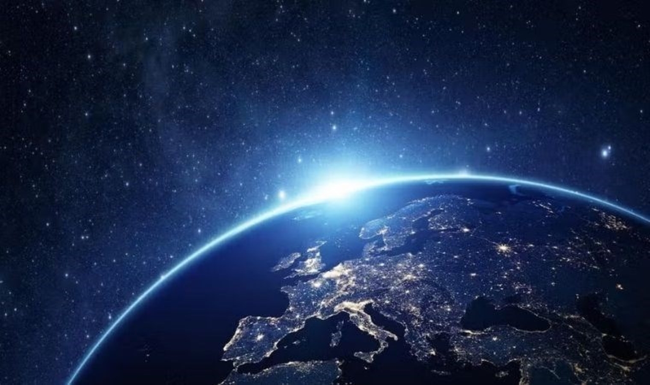 Von der Entdeckung eines Planeten mit zwei Sonnen bis zur Beziehung des Gehirns zur Erfahrung – wissenschaftliche Entwicklungen im April