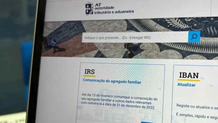 Salaires jusqu'à 1 136 € avec 0 % de retenue fiscale en août et septembre