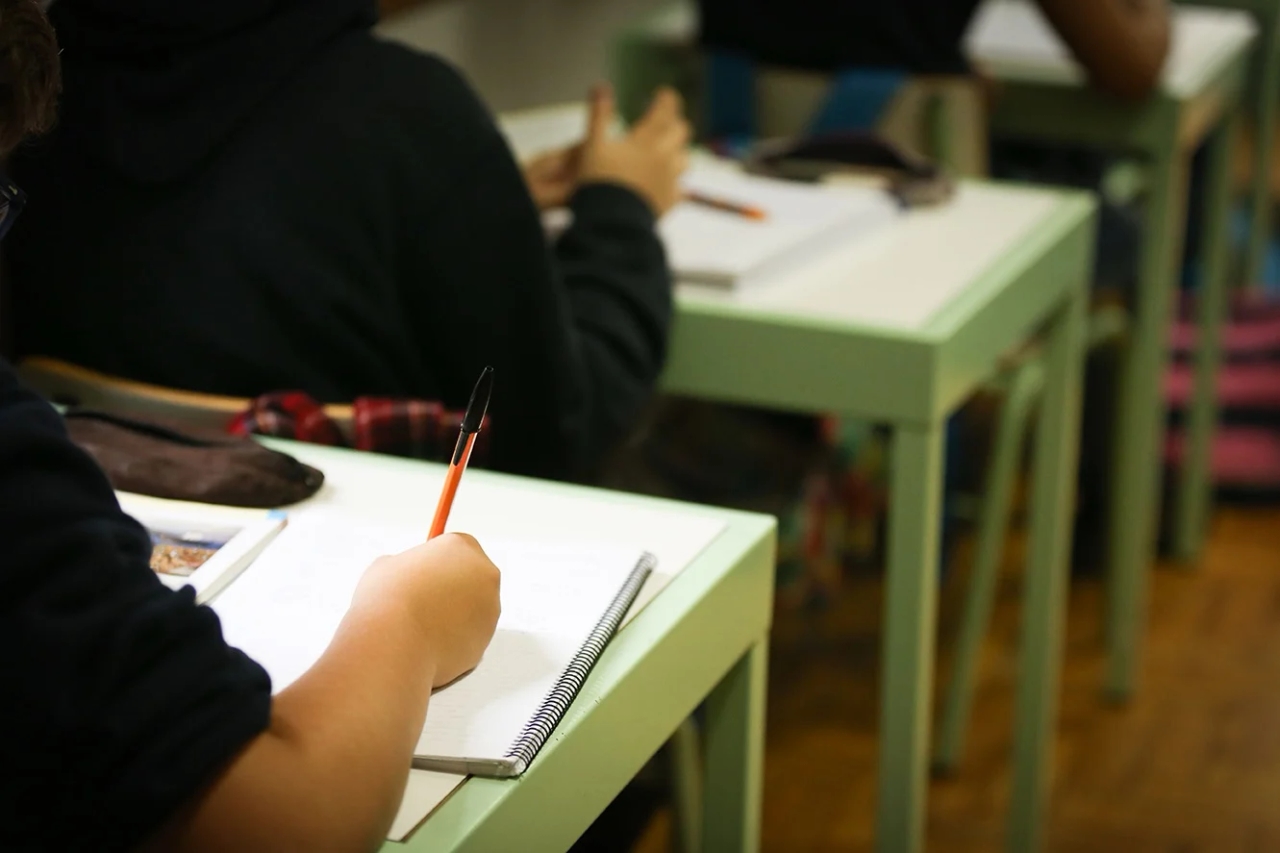Scholen roepen op tot consensus tussen partijen over nationale leerlingentoetsen