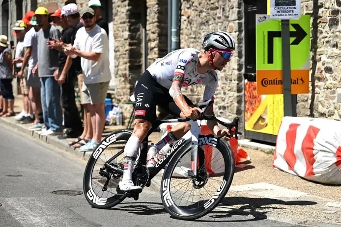 João Almeida wycofuje się z Tour de France
