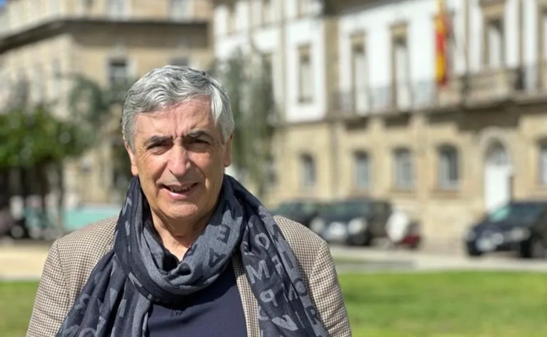 « Le chercheur de ville rétroéclairé » présenté à la FNAC d'Aveiro