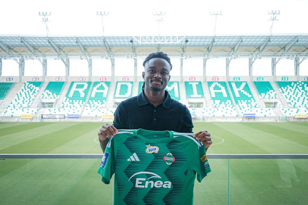 Der FC Porto transferiert Romário Baró dauerhaft zum polnischen Klub Radomiak Radom