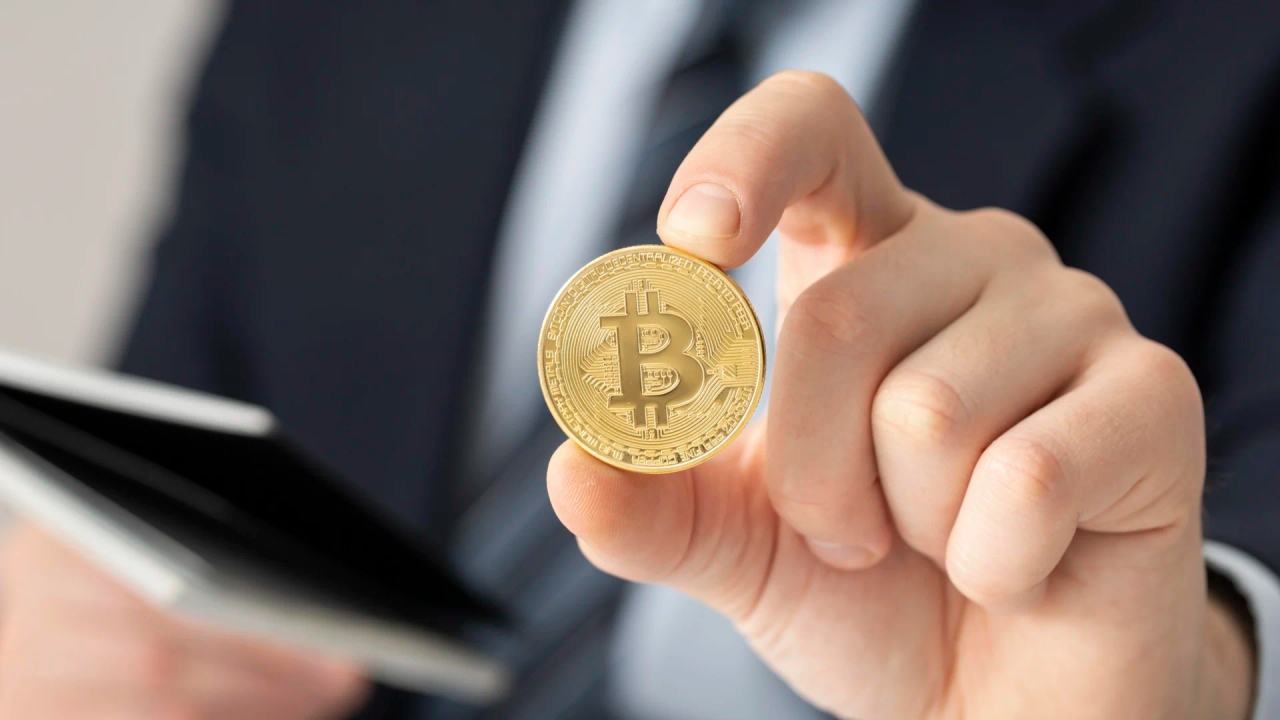 Duas pessoas burladas com criptomoedas em cerca de 140 mil euros