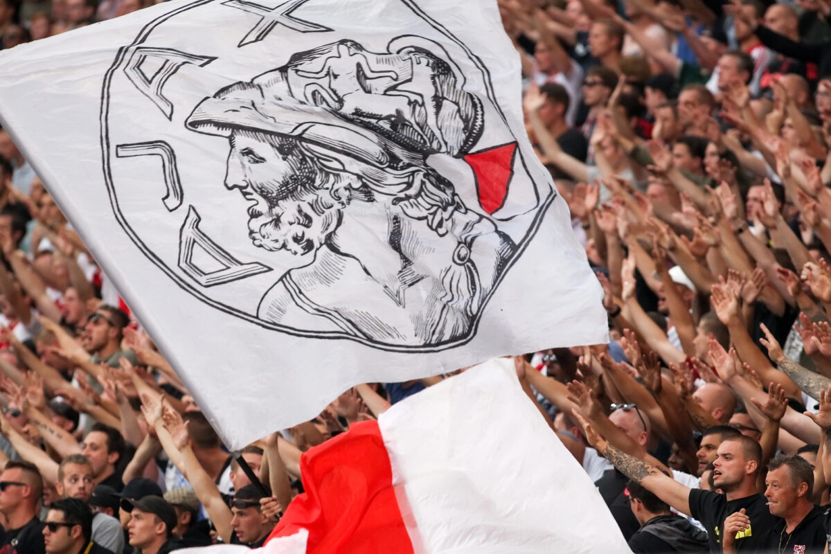 Dolberg back at Ajax, Larin to Feyenoord in deadline day moves