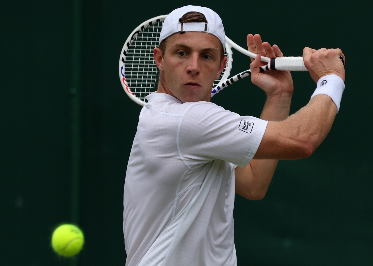 Greek Spoor crashes out of Wimbledon with “scandalous” defeat
