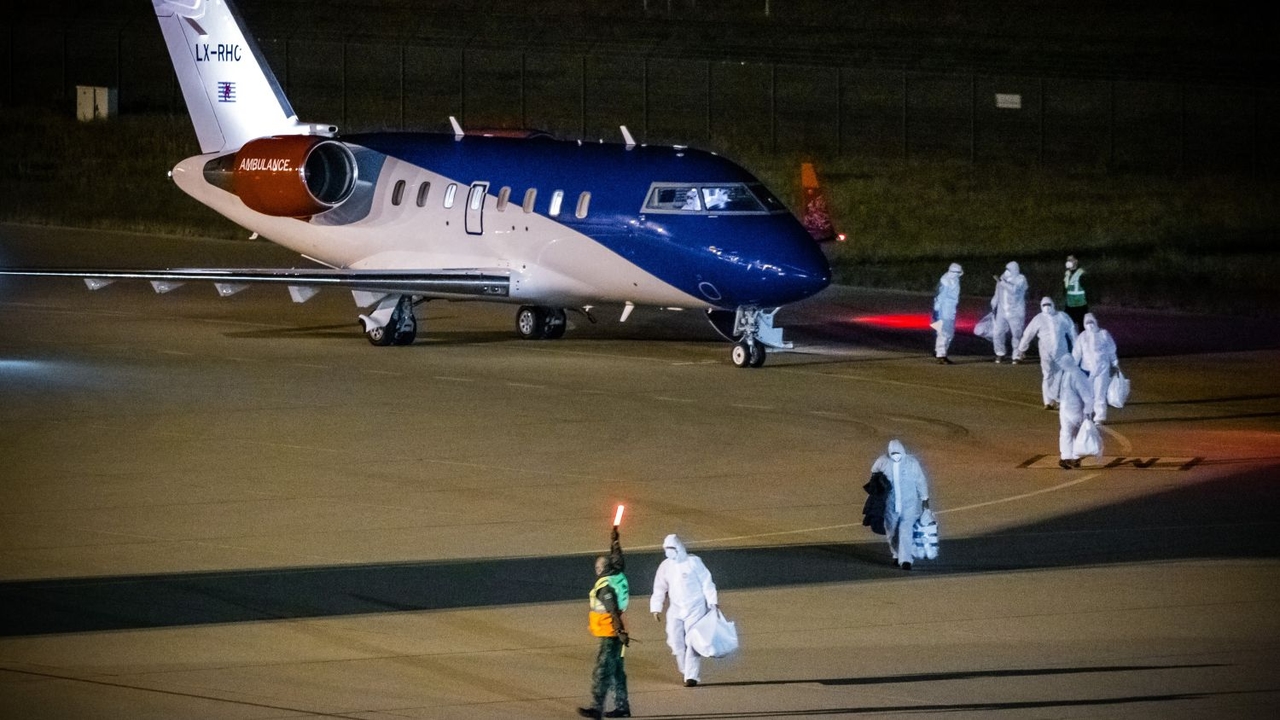 Last hantavirus flight lands, hospital staff go into quarantine