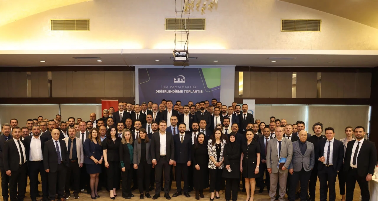 Fırat EDAŞ 2025 İlçe Performanslarını Elazığ’da Değerlendirdi