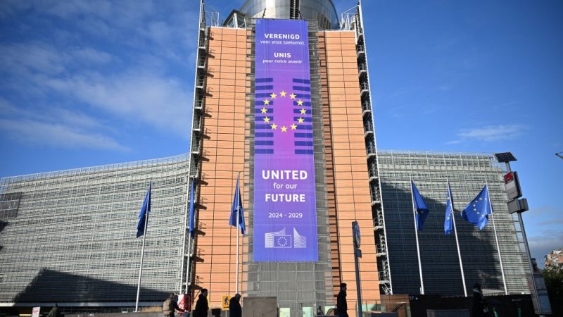 Gli stati dell'UE approvano tariffe di ritorsione statunitensi per un valore di 93 miliardi di euro