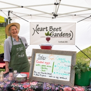 Valley Bounty: „Sąsiedzi sprzedają sąsiadom”: Targi rolników w Ashfield i Shelburne Falls to kwintesencja targów na świeżym powietrzu w Nowej Anglii