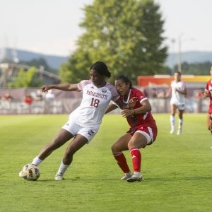 Deren’s decisive goal propels UMass women’s soccer to season-opening win