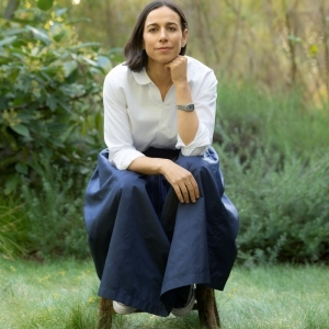 "Così tanto orgoglio quando la gente mi chiede da dove vengo": la creatrice di "Hacks", Lucia Aniello, riflette sull'educazione ricevuta nel Massachusetts occidentale