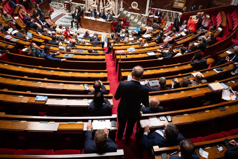 A69: Los macronistas votan a favor de una moción de rechazo a su propia ley “para avanzar más rápido”