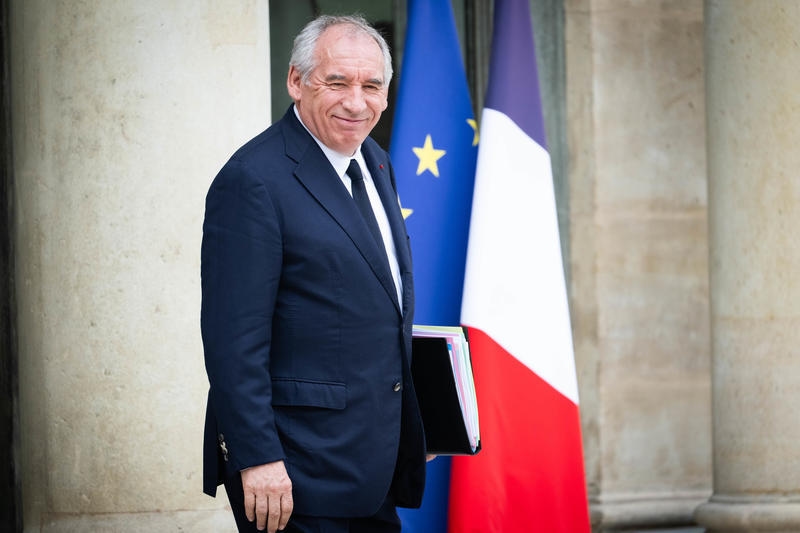 Czym jest „bank demokracji”, jedyna konsensusowa propozycja François Bayrou?