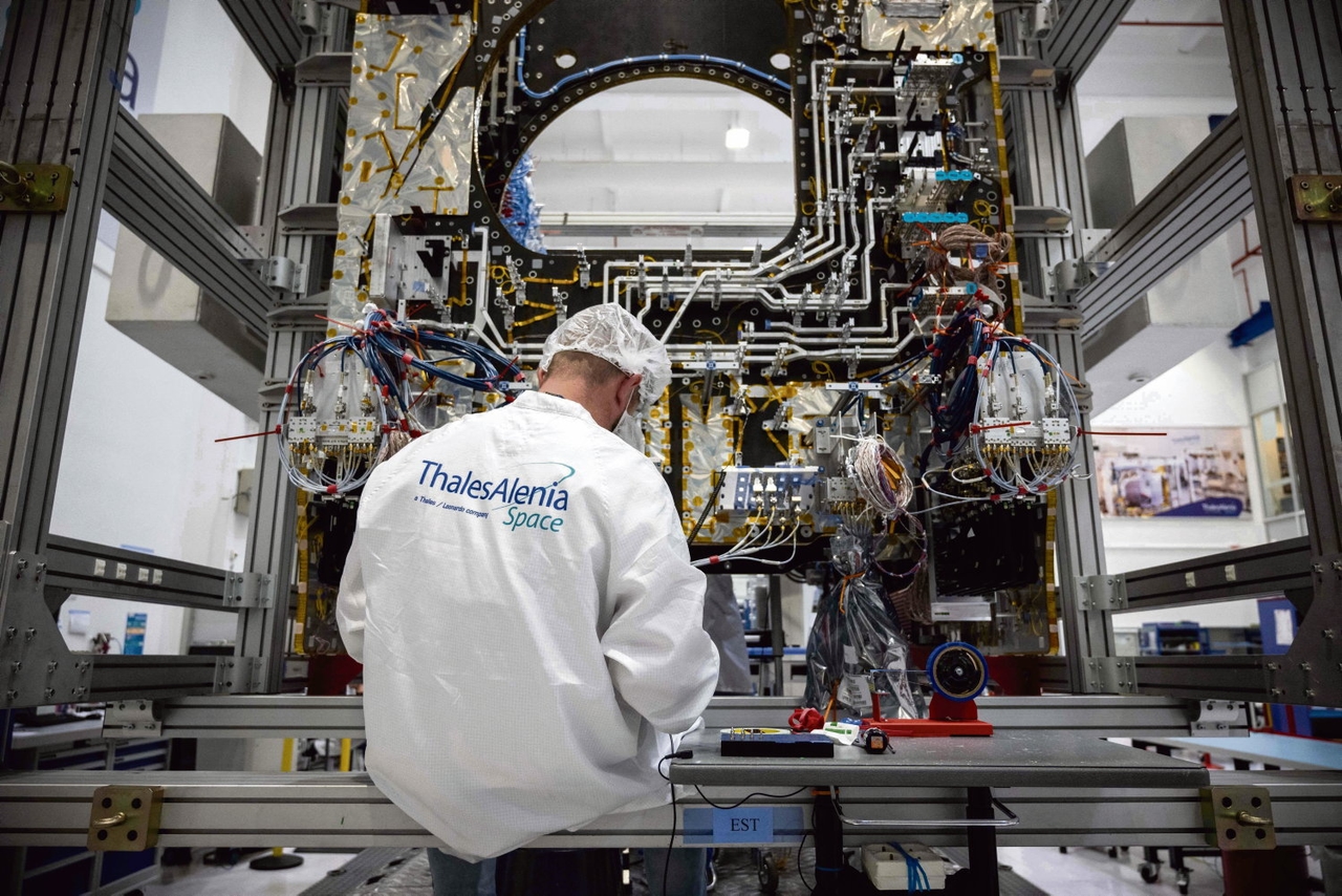 Plan socjalny, wypalenie zawodowe, milczenie kierownictwa: w Thales Alenia Space zysk jest ważniejszy niż zdrowie pracowników