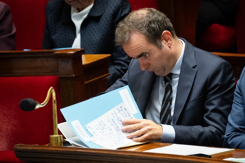 Sosyal Güvenlik Fonu (PLFSS): Bayrou'dan daha kötü, Lecornu hastalara 7,1 milyar avroluk bir tedavi öneriyor