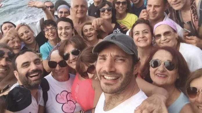 Stefano De Martino için rahatlatıcı ve sevgi dolu bir hafta sonu. Sunucu için hayranlarla dolu