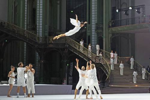 Vértigo, unión de acrobacia y danza