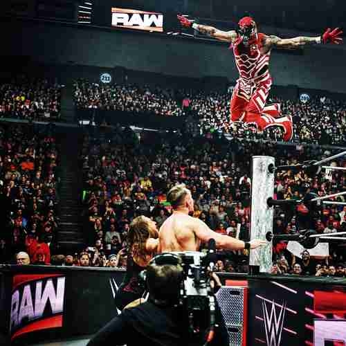 Penta Zero Miedo, Mexican WWE idol in the anti-immigrant era