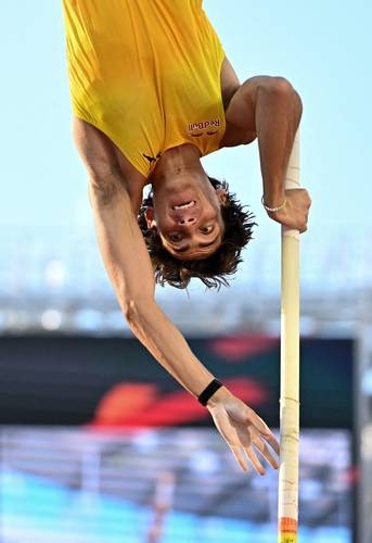 Duplantis raises the world record to 6.29 meters