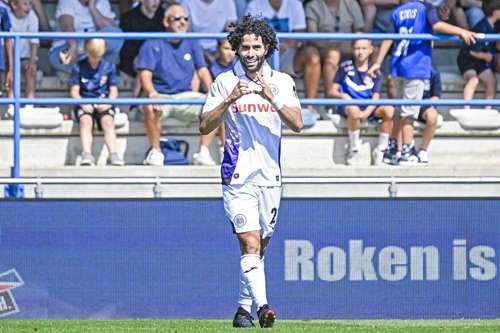 Chino Huerta Belçika'da gol attı; Santi Giménez asist yaptı
