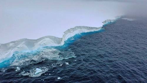Giant iceberg melts after decades adrift in Antarctica