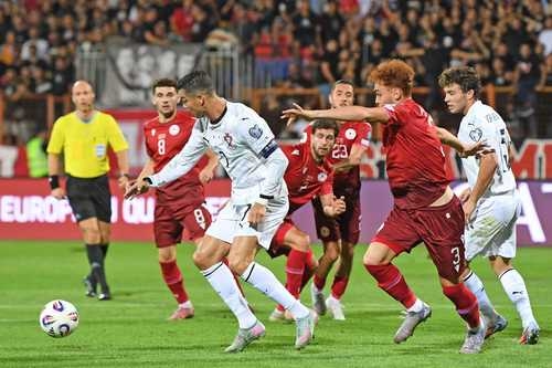 Ronaldo closes in on World Cup qualifying scoring record