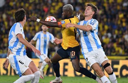 Without Messi, Argentina falls to Ecuador; Bolivia, in the playoff