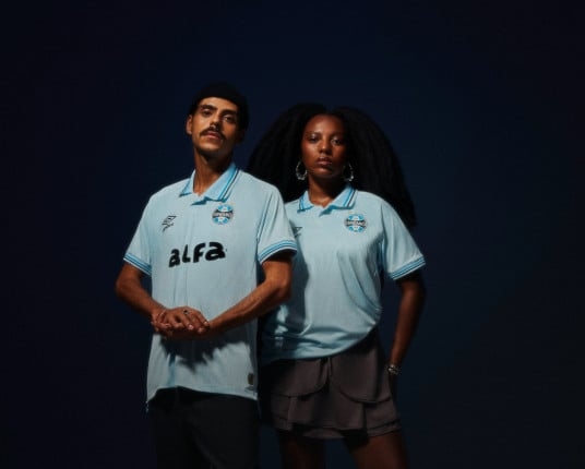 Umbro и Grêmio запускают форму 2 в новом цвете на оставшуюся часть сезона