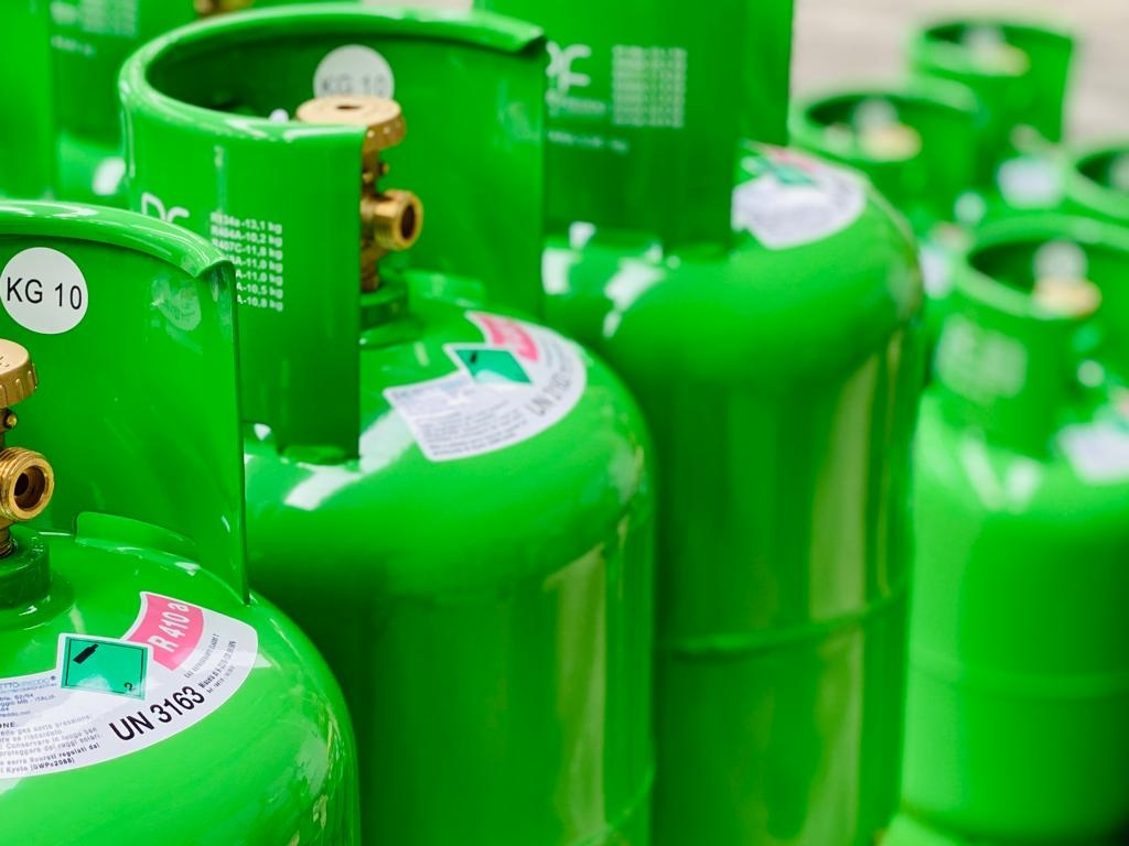 Salerno, incautadas 13 toneladas de gas refrigerante ilegal