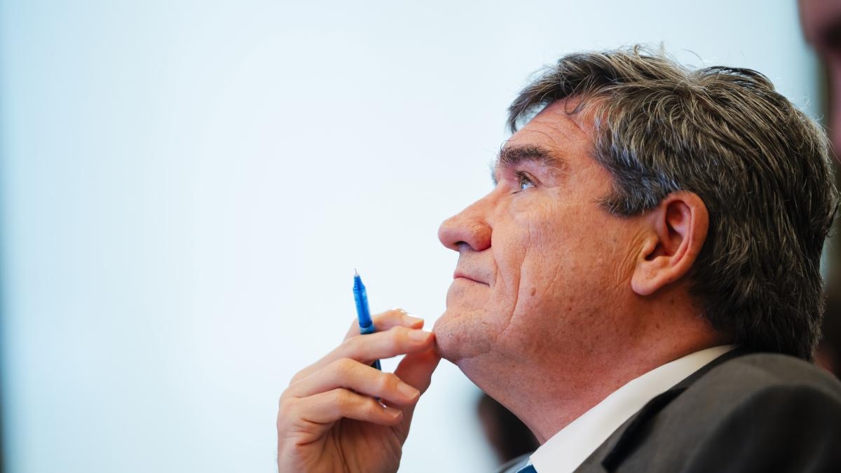 Escrivá chiede modifiche normative per semplificare operazioni di questo tipo.
