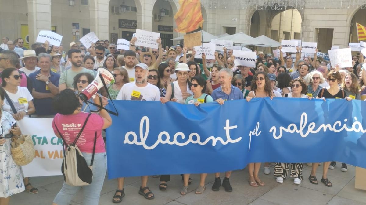De sleutels tot de wet die het onderwijs van het Valenciaans ‘beschermt’ en die Vox wil aanpassen