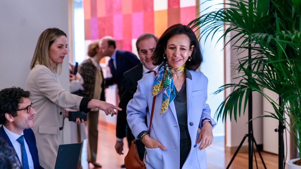 Santander ridefinirà la sua presenza in Spagna e nel Regno Unito con l'offerta pubblica di acquisto su Sabadell.