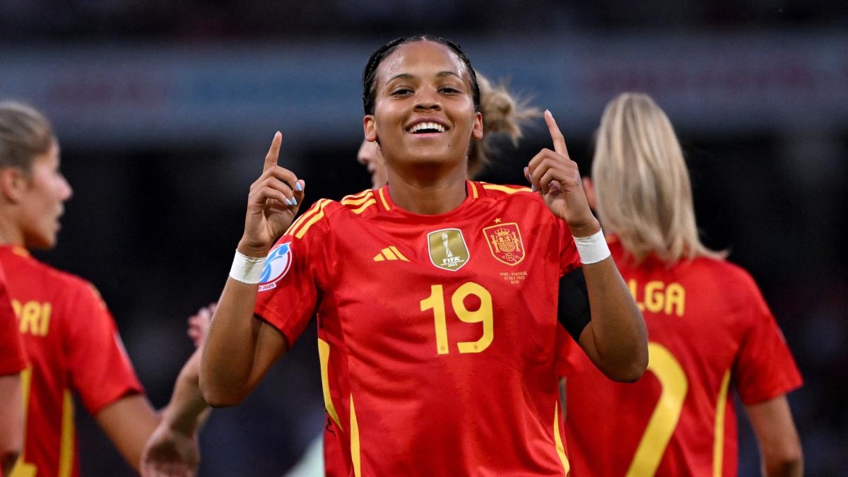 Vicky López, o futuro de 'La Roja' chegou.