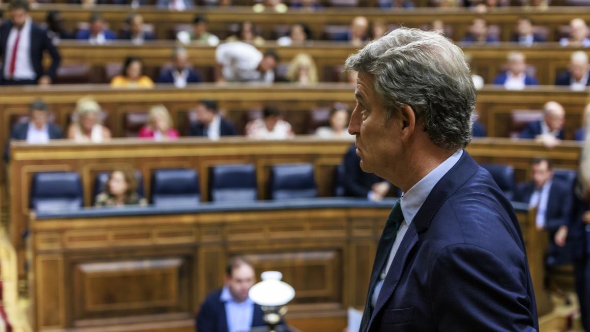Feijóo vê o legislativo morto após a perda de apoio dos parceiros de Sánchez.