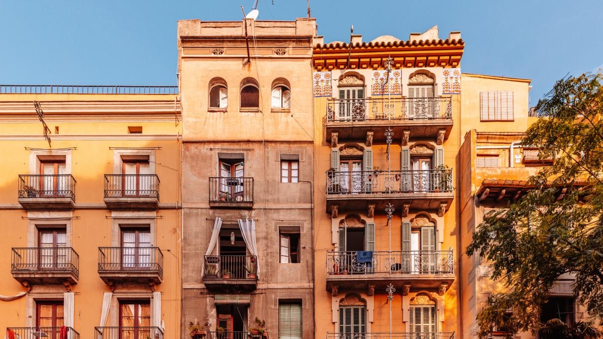 Una guida pratica per vendere un immobile a Barcellona nel 2025 senza conflitti familiari.