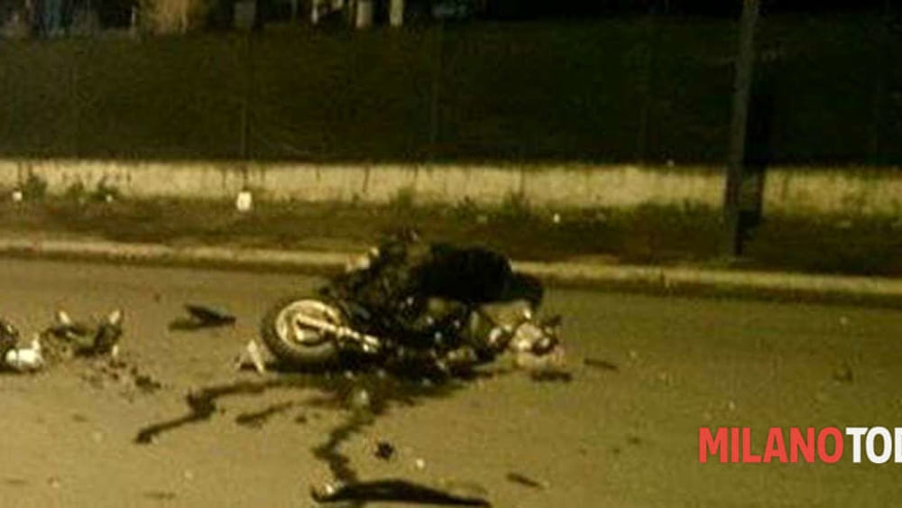 Accident de moto la nuit, un jeune de 22 ans dans un état grave