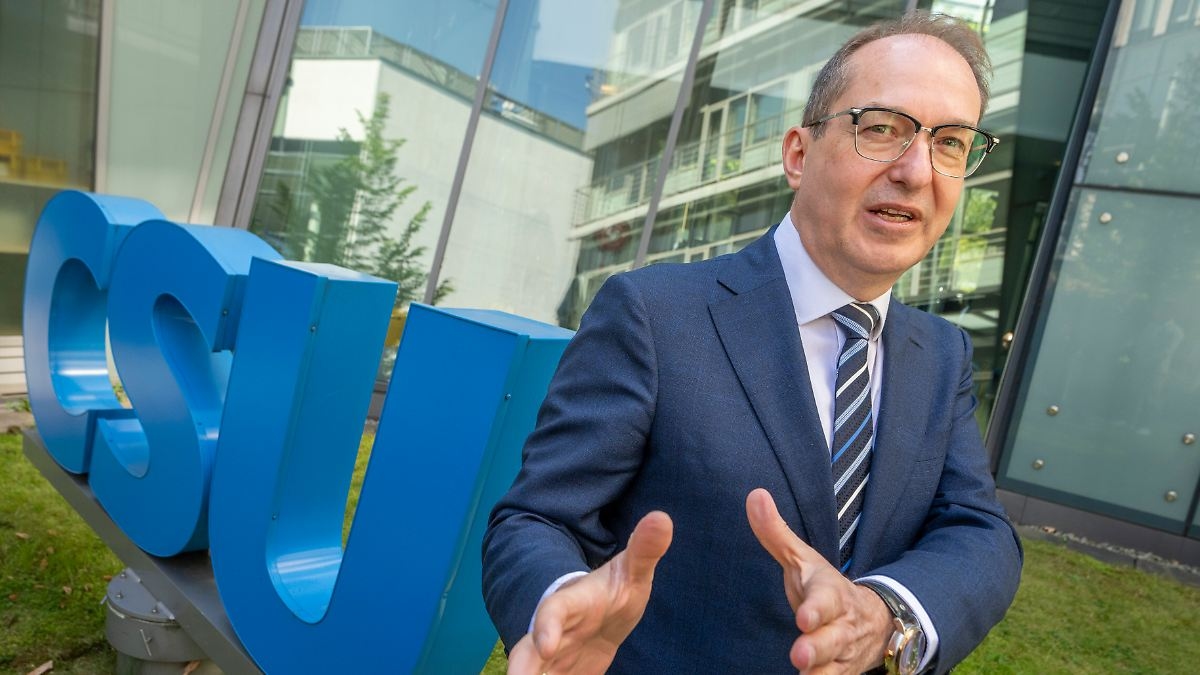 Beamte mit AfD-Parteibuch: Dobrindt schließt pauschalen Rauswurf aus