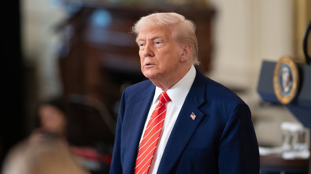 Nach Telefonat mit Selenskyj: Trump fordert Waffenruhe und droht mit Sanktionen