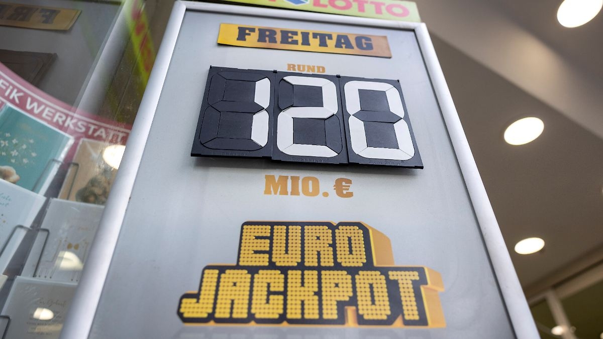 Après douze tirages infructueux : les bouchons de champagne sautent : le jackpot de 120 millions revient au sud de l'Allemagne