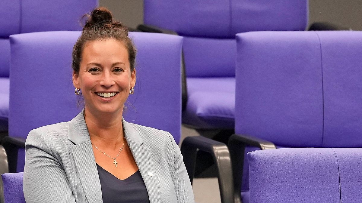 Still open questions: Nighttime ultimatum - the CDU is counting Caroline Bosbach