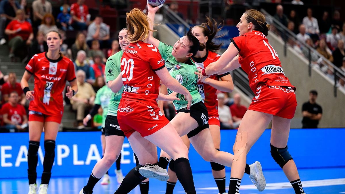 Mudslinging in handball: Bankrupt club hits back at "notorious troublemaker"