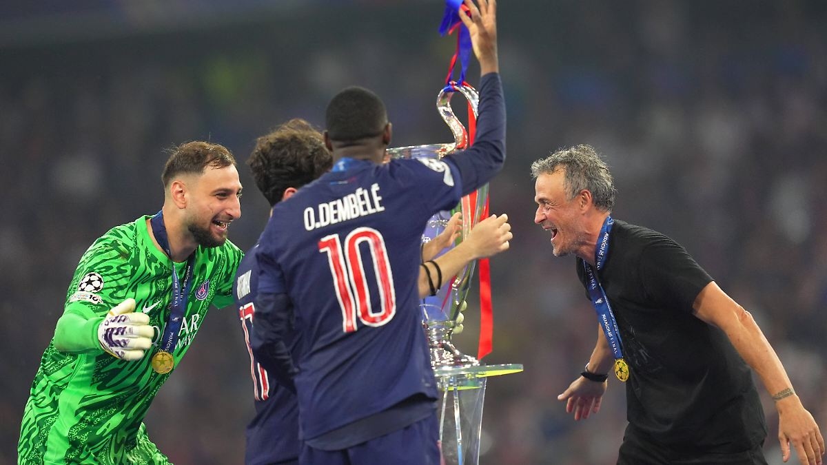 "The club supports me": PSG coach justifies superstar's dismissal