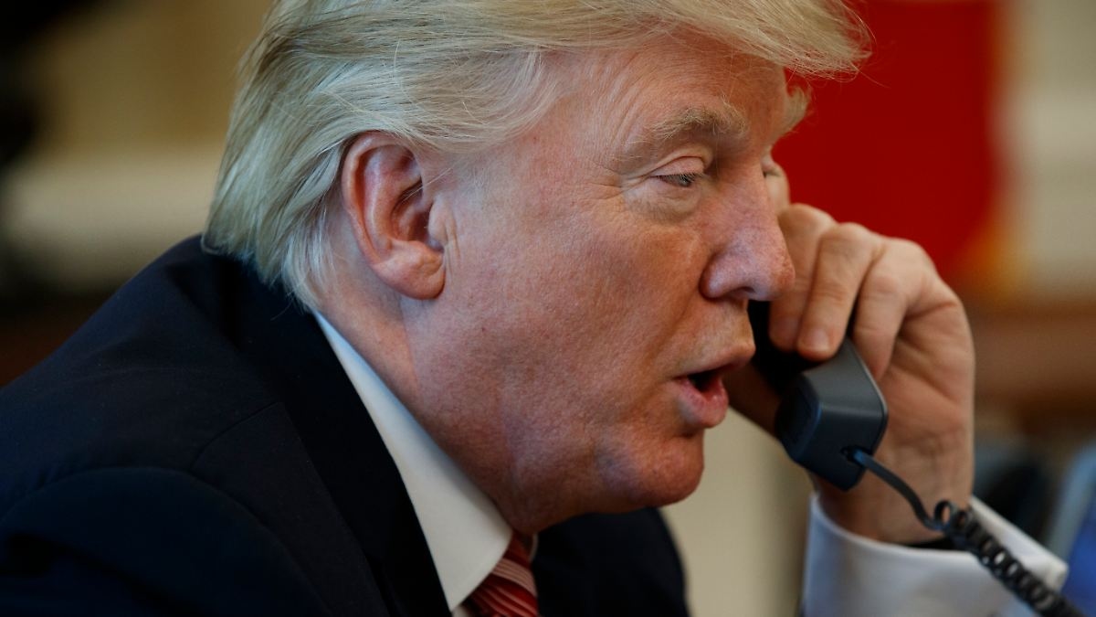 "Esto me enfurece mucho": Trump vuelve a hablar con Putin - "Luego, por desgracia, cae una bomba"